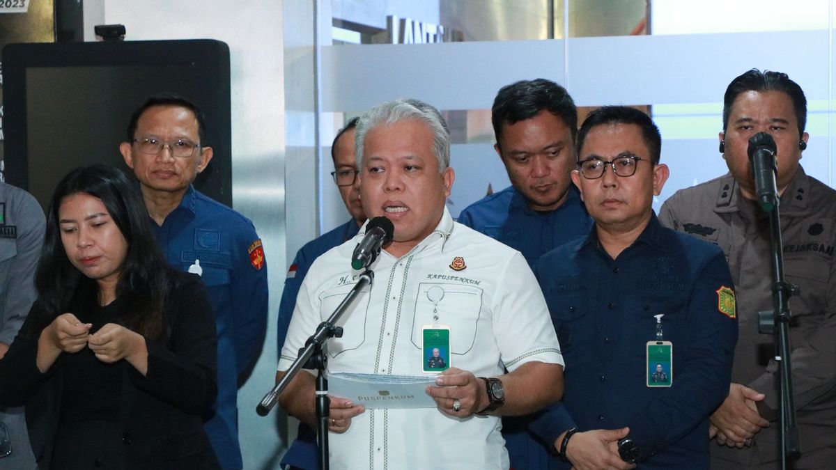 dirut-kebun-tebu-mas-ditahan-kpk-terkait-korupsi-impor-gula-dijemput-dari-rspad